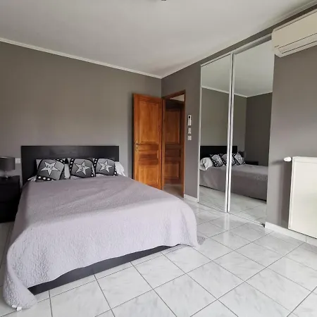 Maison Rochefort-du-gard, 8 Pieces, 8 Personnes - Fr-1-698-13 Tatil Evi