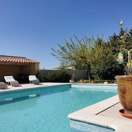 Maison Rochefort-du-gard, 8 Pieces, 8 Personnes - Fr-1-698-13 Tatil Evi Assencieres